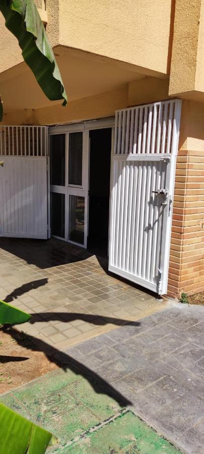 Carlos Beach Ground Floor Apartment & Parking Торремолинос Экстерьер фото