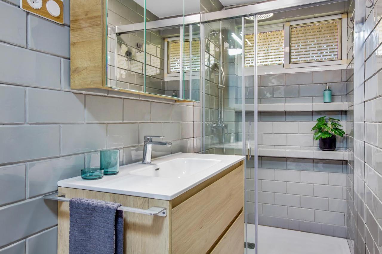 Carlos Beach Ground Floor Apartment & Parking Торремолинос Экстерьер фото